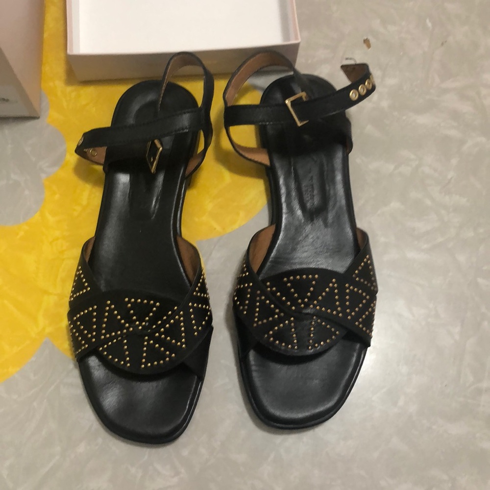 Portuguese Shoes